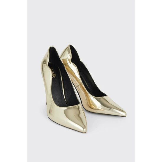 Wallis Wide Fit Ella Pointed Court Shoes For Female 6 Wallis Wide Fit Ella Pointed Court Shoes For Female - Image 4