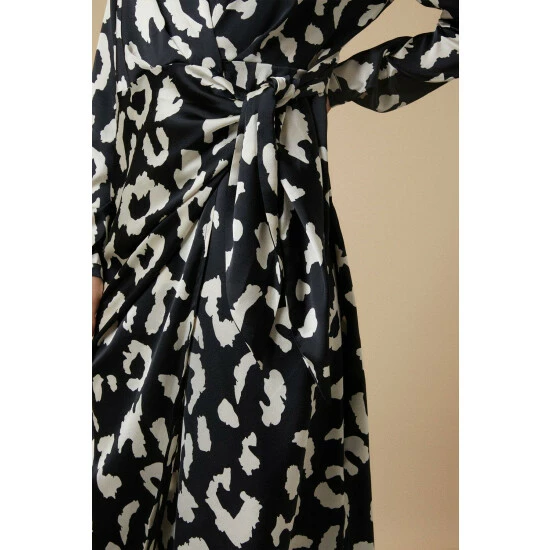 Wallis Petite Mono Animal Wrap Midi Dress For Female 6 Wallis Petite Mono Animal Wrap Midi Dress For Female - Image 4