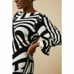 Wallis Mono Graphic Flute Sleeve Jersey Shift Dress For Female -Cheap Wallis Store unnamed file 2604