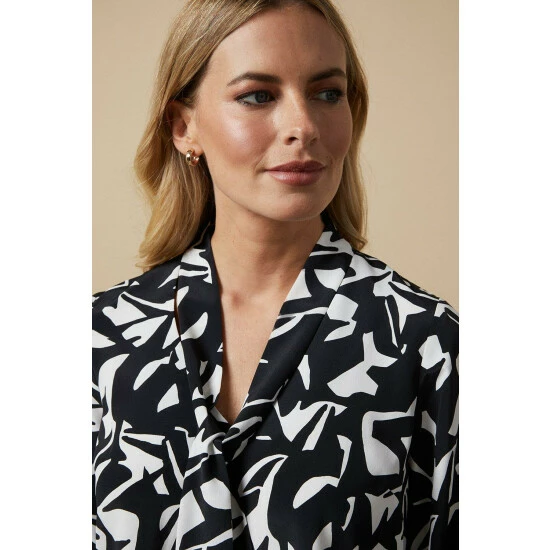 Wallis Petite Mono Abstract Tie Neck Blouse For Female 8 Wallis Petite Mono Abstract Tie Neck Blouse For Female - Image 6