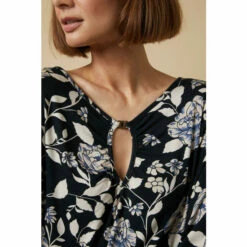 Wallis Mono Floral Jersey Keyhole Top For Female -Cheap Wallis Store unnamed file 3930