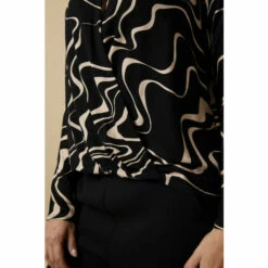 Wallis Petite Black Swirl Jersey Wrap Top For Female 11 Wallis Petite Black Swirl Jersey Wrap Top For Female -Cheap Wallis Store unnamed file 3957