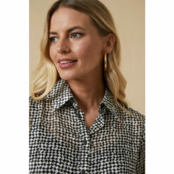 Wallis Petite Mono Print Shirt For Female -Cheap Wallis Store unnamed file 3991