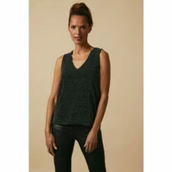 Wallis Silver Brillo V Neck Cami For Female 13 Wallis Silver Brillo V Neck Cami For Female -Cheap Wallis Store unnamed file 4106