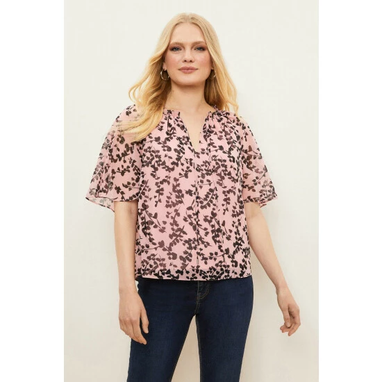 Wallis Petite Blush Floral Angel Sleeve Top For Female 3 Wallis Petite Blush Floral Angel Sleeve Top For Female