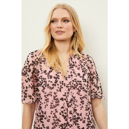 Wallis Petite Blush Floral Angel Sleeve Top For Female 6 Wallis Petite Blush Floral Angel Sleeve Top For Female - Image 4