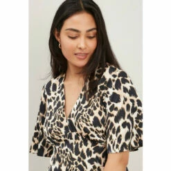 Wallis Petite Animal Satin Angel Sleeve Top For Female -Cheap Wallis Store unnamed file 5851