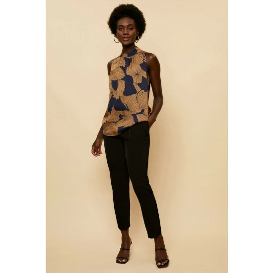 Wallis Pull On Trousers For Female 4 Wallis Pull On Trousers For Female - Image 2