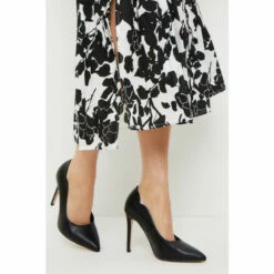 Wallis Wide Fit Ella Pointed Court Shoes For Female